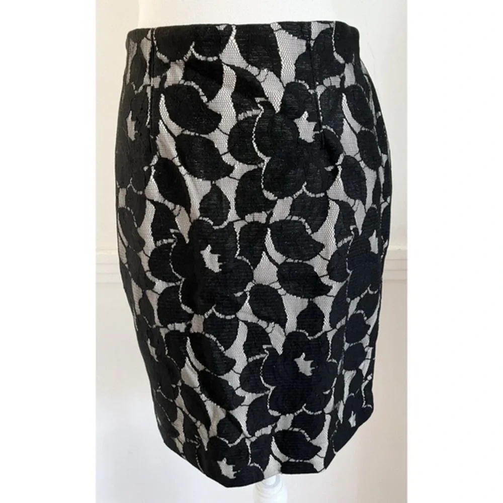 Ann Taylor • Black Grey Lace Pencil Skirt